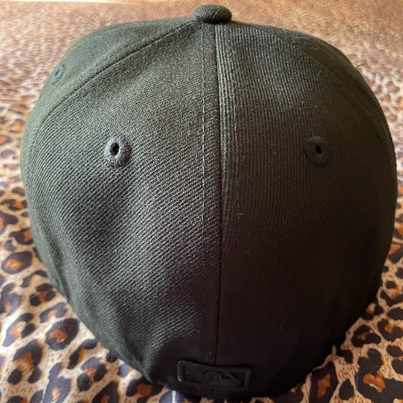 SF Giants hat - Picture 2 of 3